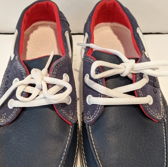 CROCS boys navy blue boat shoes size 6 - Picture 8 of 14